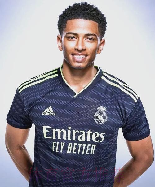 皇马有意2023年引进贝林厄姆 转会费将超1亿欧 皇马有意2023年引进贝林厄姆 转会费将超1亿欧